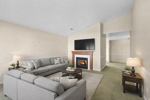 Tiny photo for 1333 E 5200 S, South Ogden, UT 84403 (MLS # 2134693)