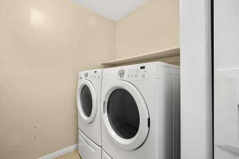 Tiny photo for 1333 E 5200 S, South Ogden, UT 84403 (MLS # 2134693)