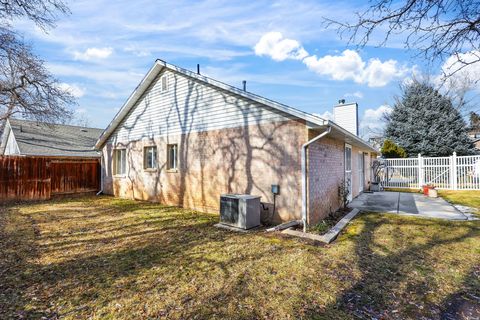 Tiny photo for 1333 E 5200 S, South Ogden, UT 84403 (MLS # 2134693)
