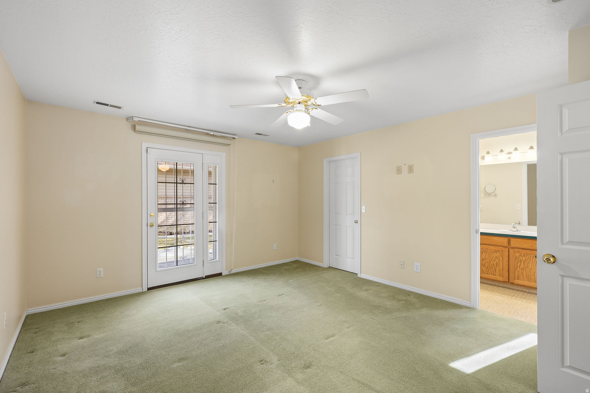 CREEKSIDE ESTATES - Residential