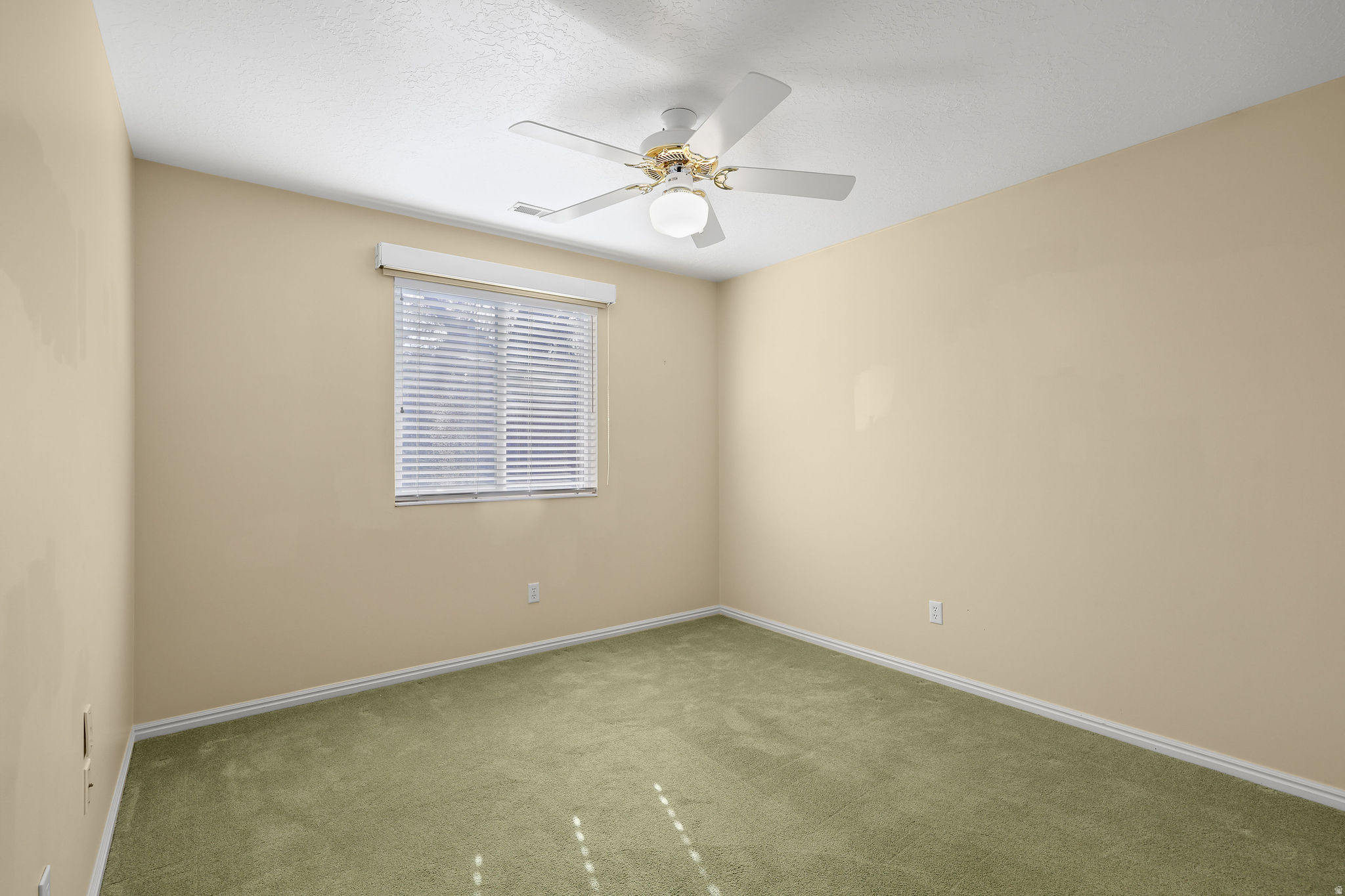 CREEKSIDE ESTATES - Residential