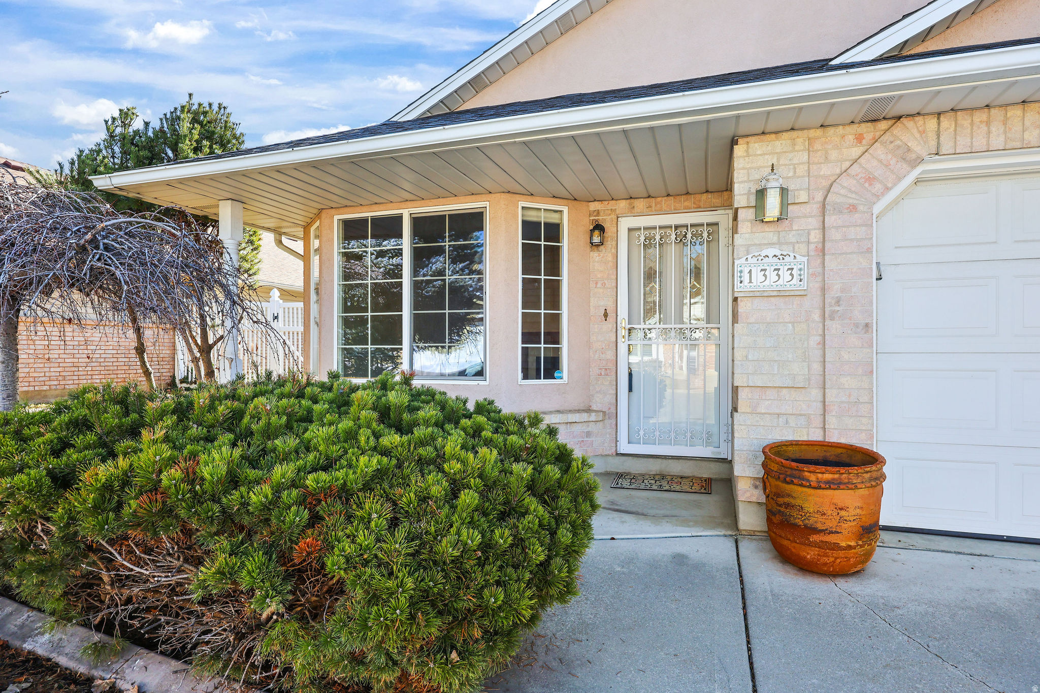 CREEKSIDE ESTATES - Residential