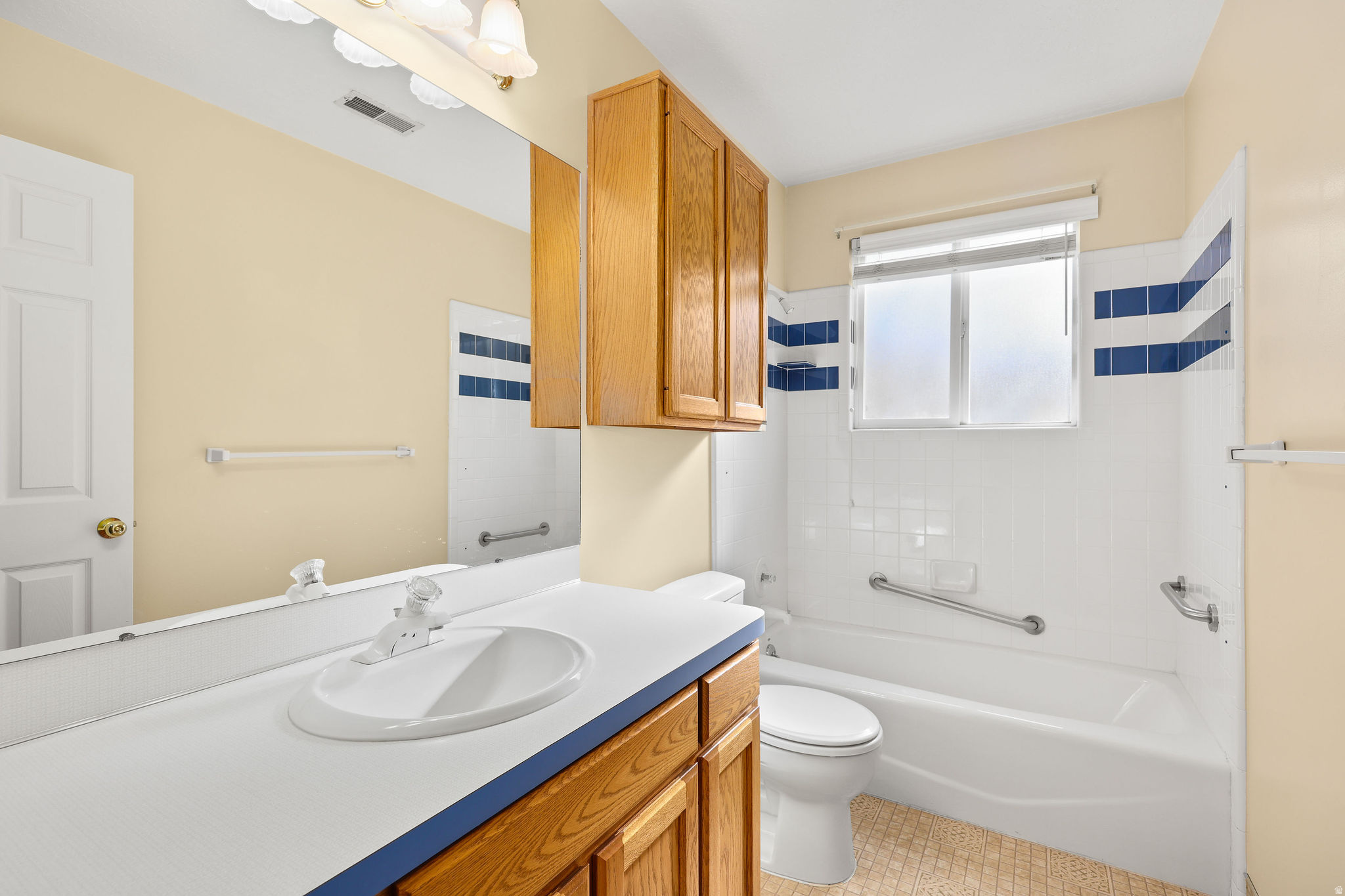 CREEKSIDE ESTATES - Residential