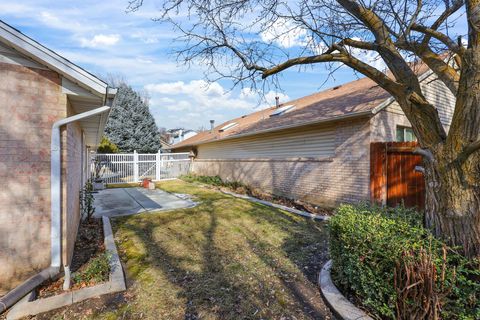 Tiny photo for 1333 E 5200 S, South Ogden, UT 84403 (MLS # 2134693)