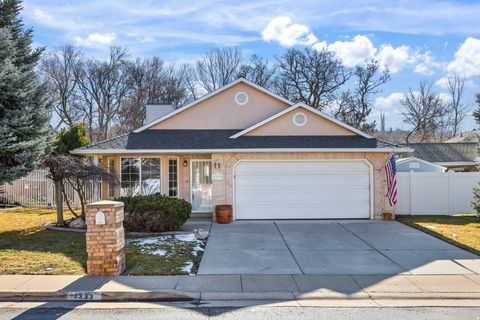 Photo of 1333 E 5200 S, South Ogden, UT 84403 (MLS # 2134693)