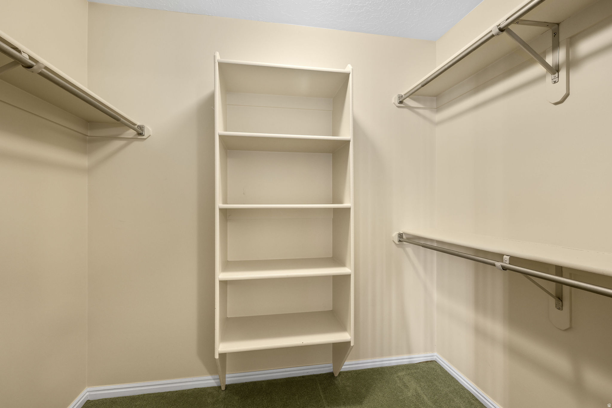 CREEKSIDE ESTATES - Residential