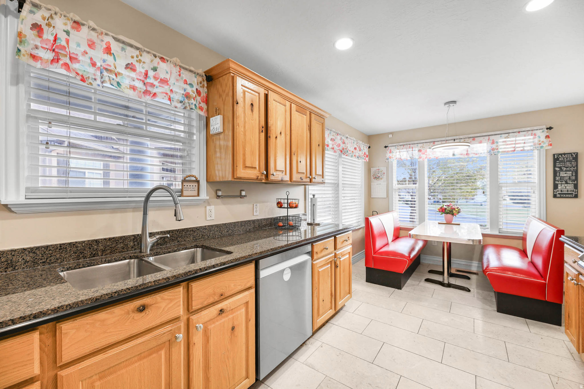 STONE HOLLOW PUD - Residential Income