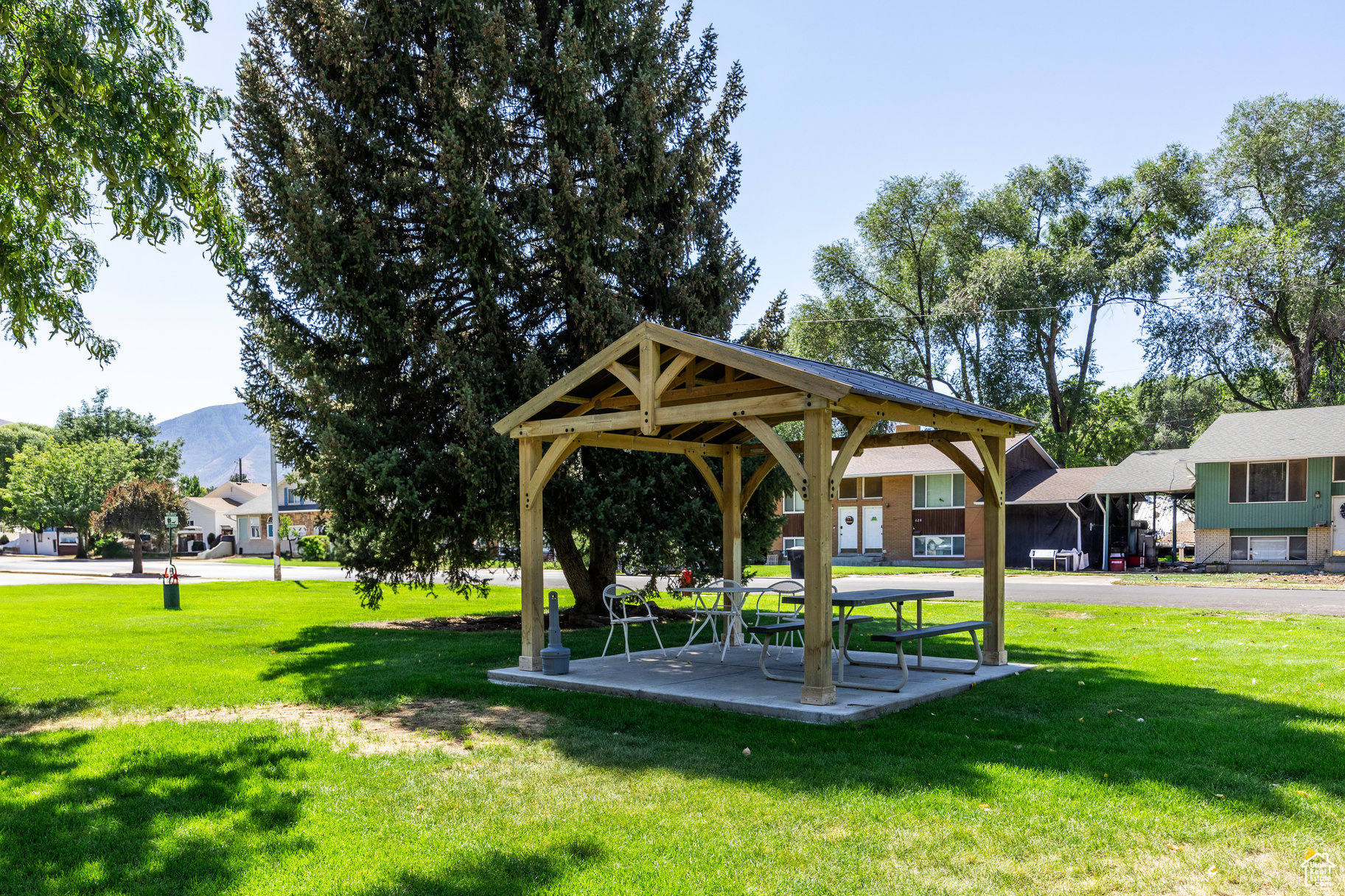 HOBBLE CREEK - Residential