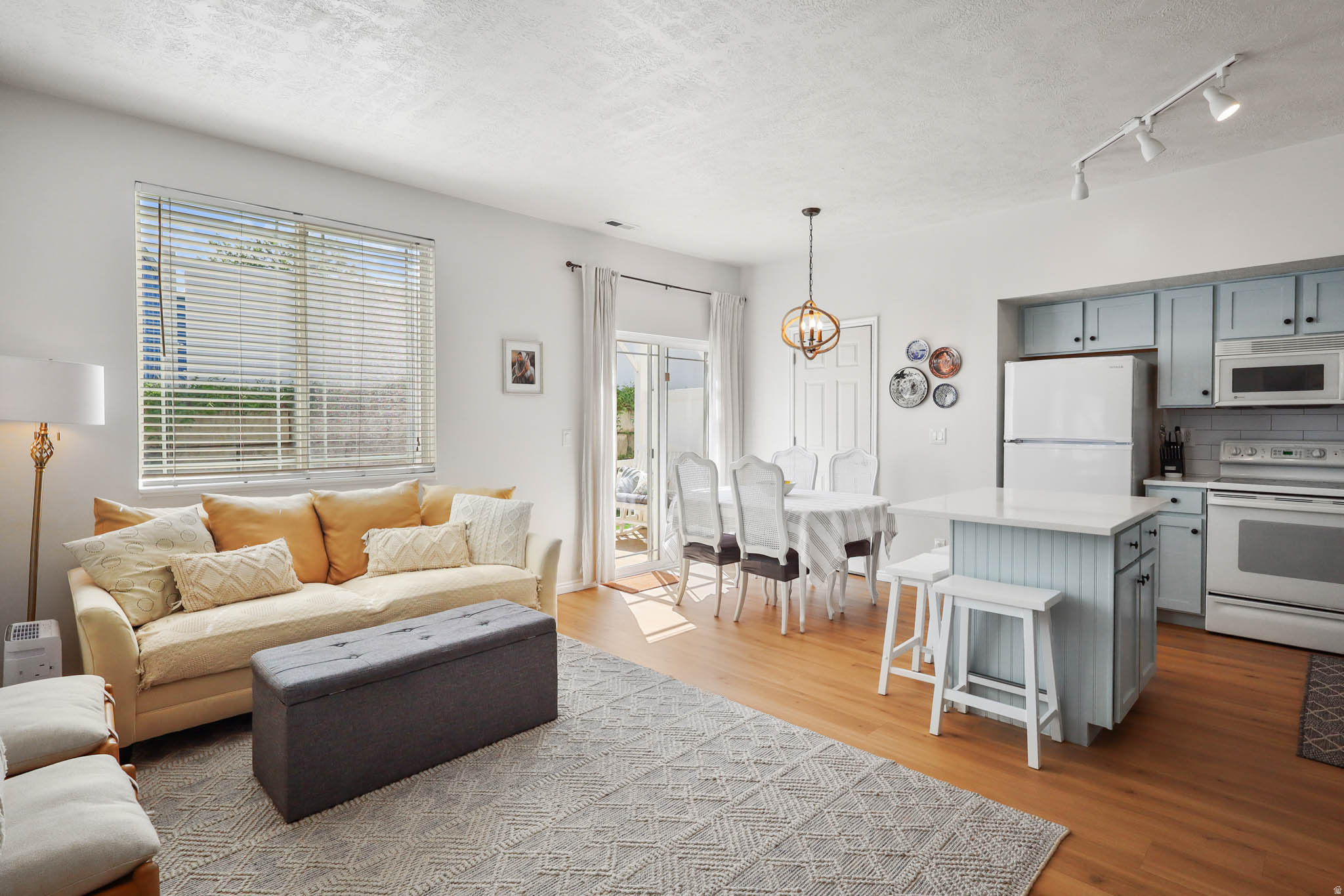 NORTHTOWNE STATION - Residential