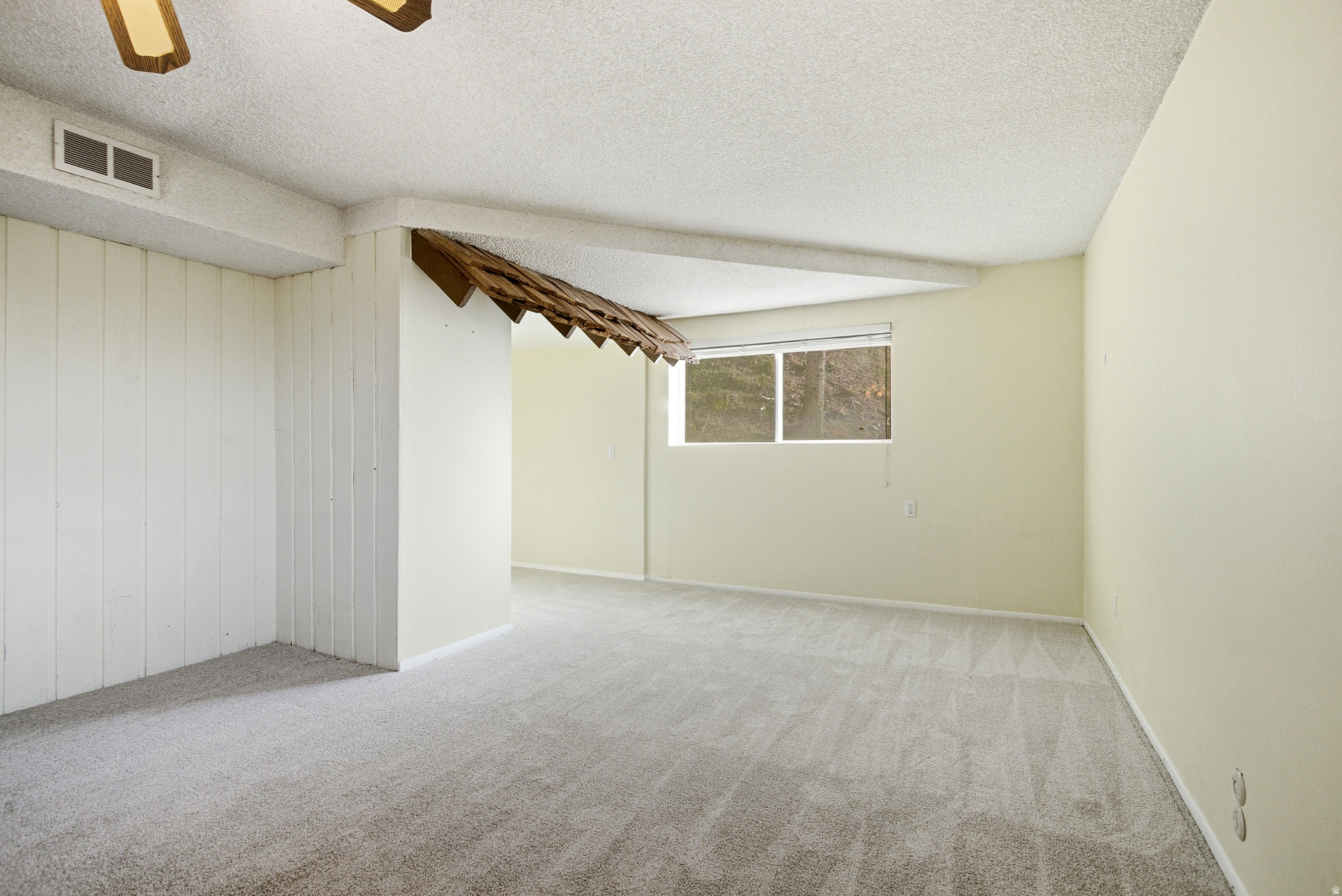 CREST VIEW MANOR - Residential