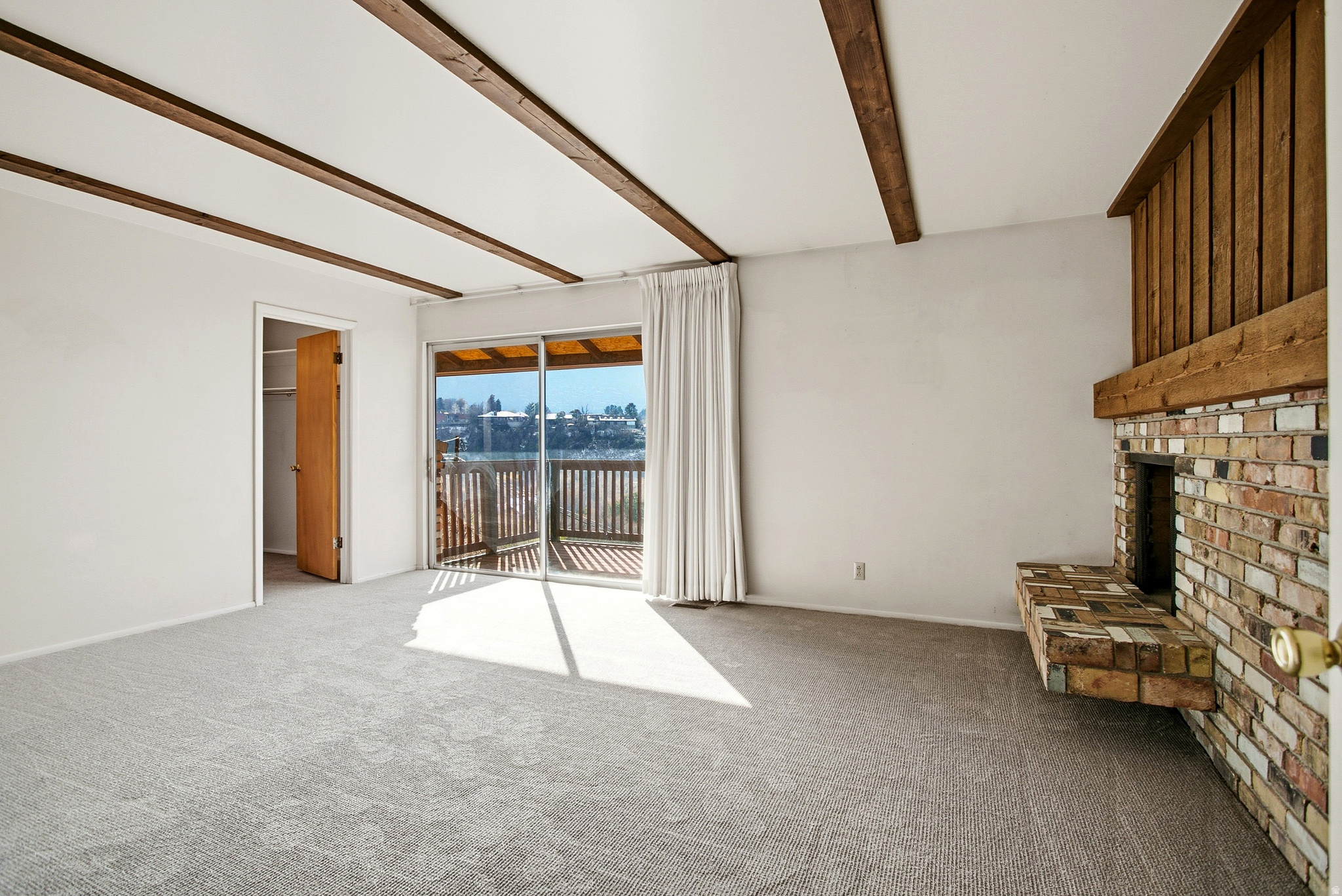 CREST VIEW MANOR - Residential