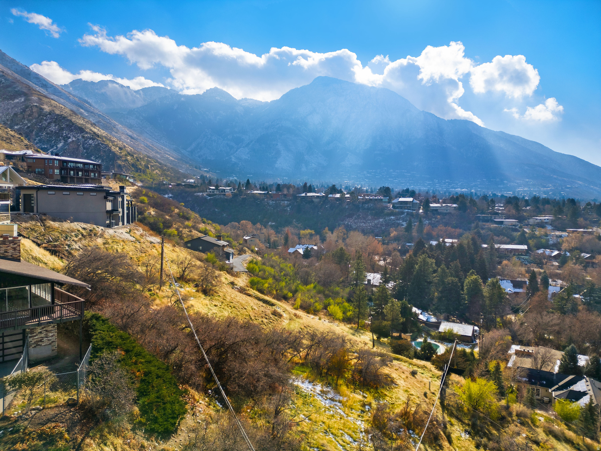CREST VIEW MANOR - Residential