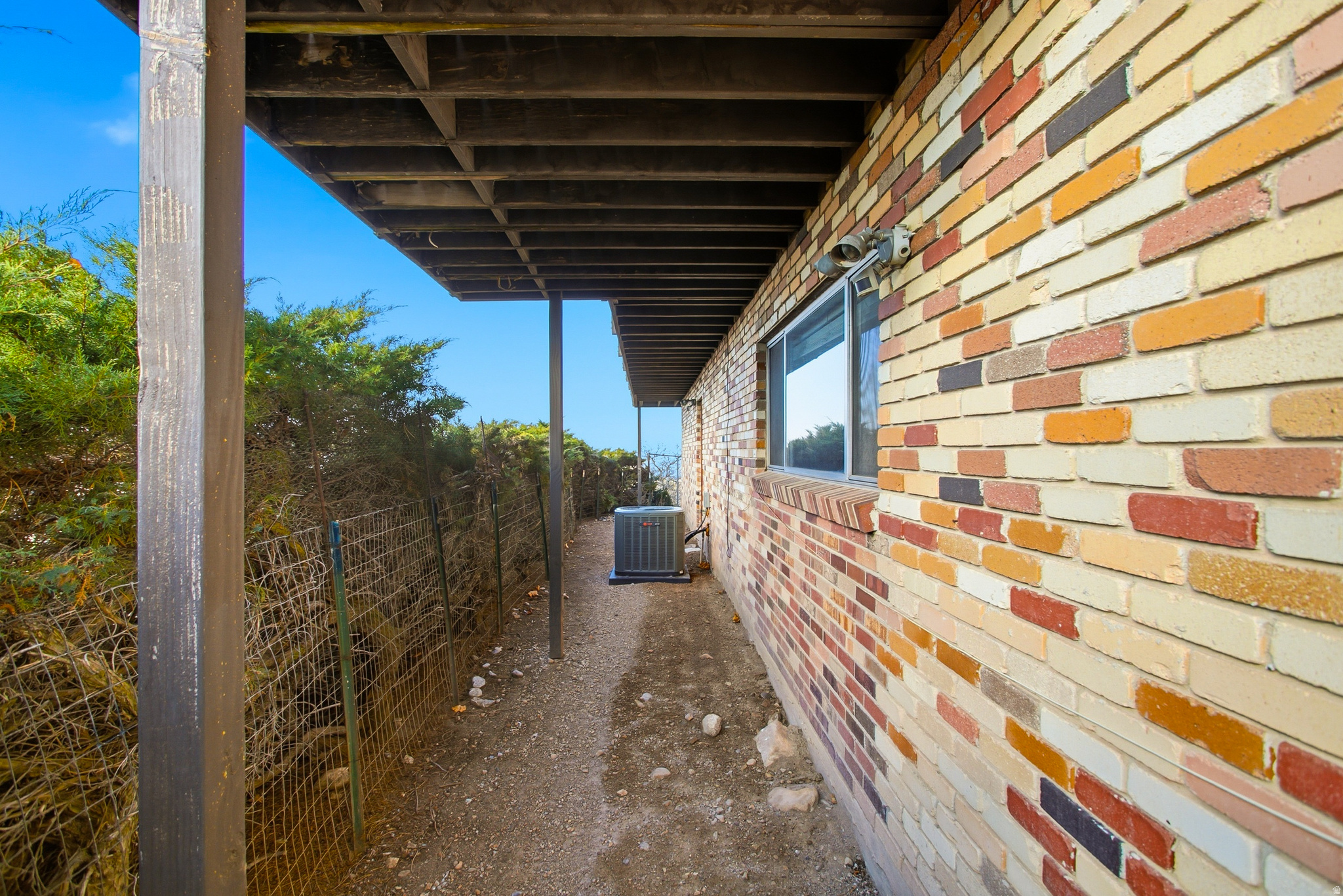 CREST VIEW MANOR - Residential