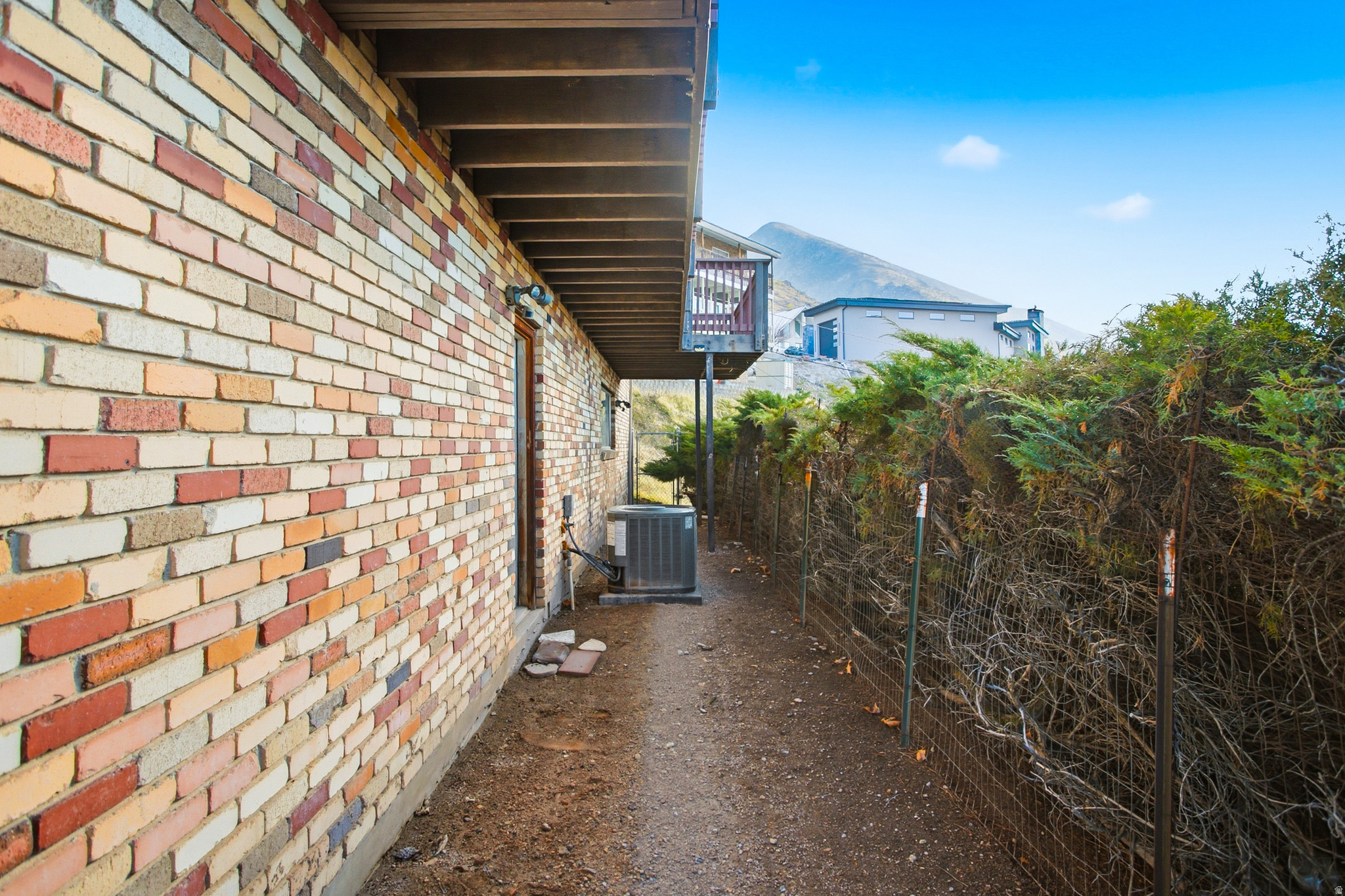 CREST VIEW MANOR - Residential