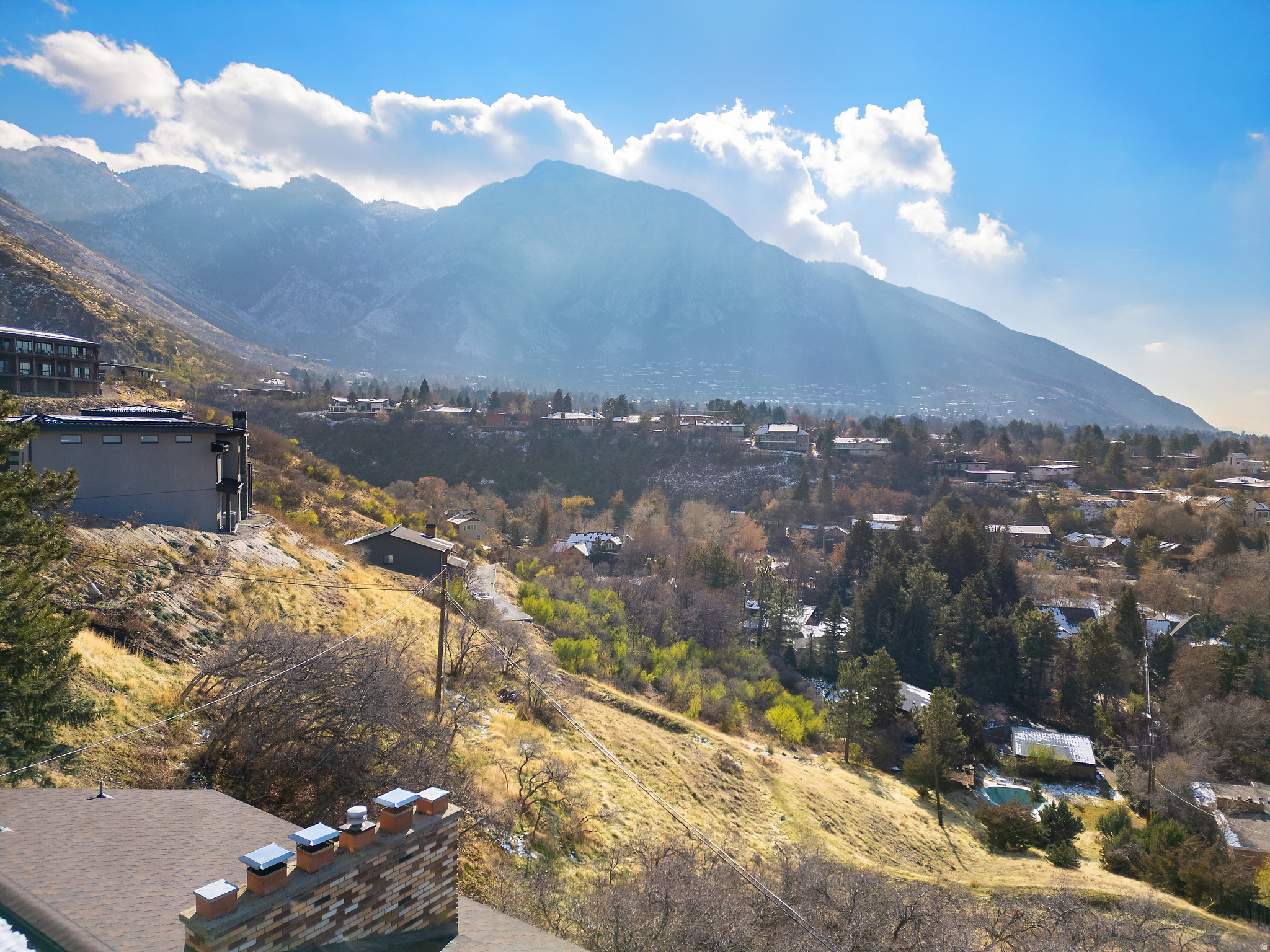 CREST VIEW MANOR - Residential