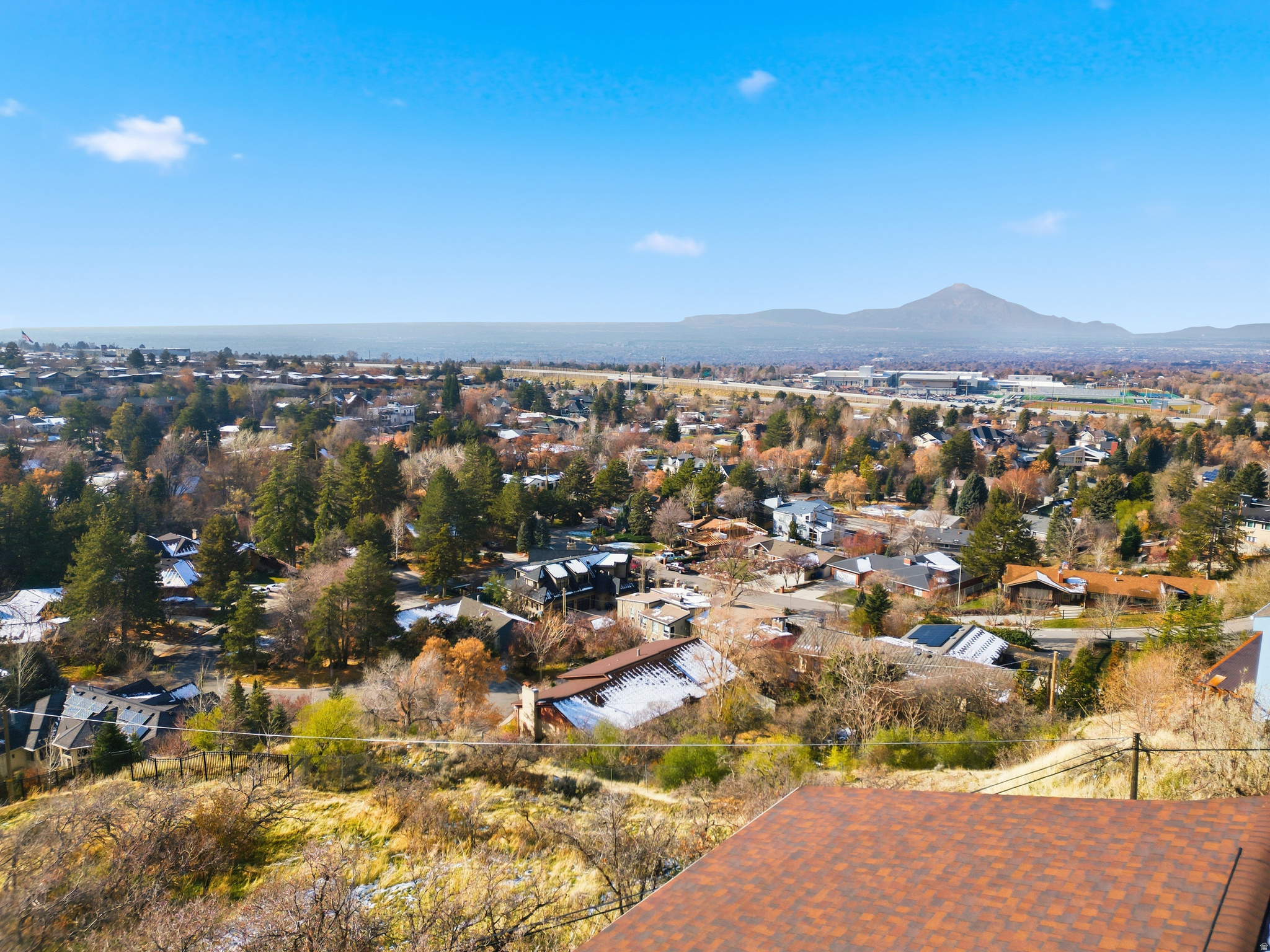 CREST VIEW MANOR - Residential