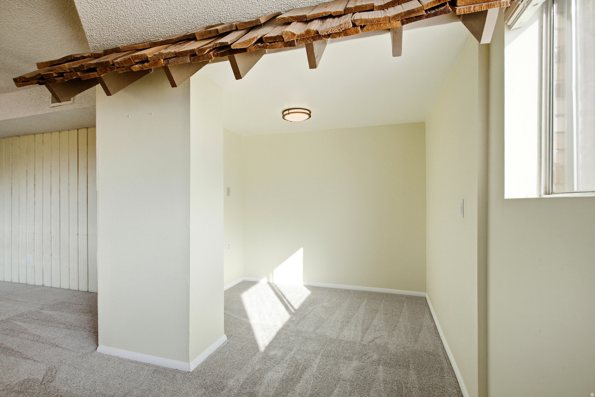 CREST VIEW MANOR - Residential