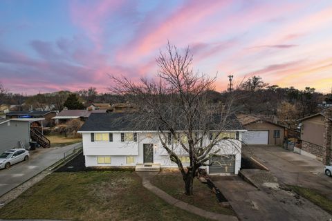 Tiny photo for 6095 S 2600 W, Roy, UT 84067 (MLS # 2139664)