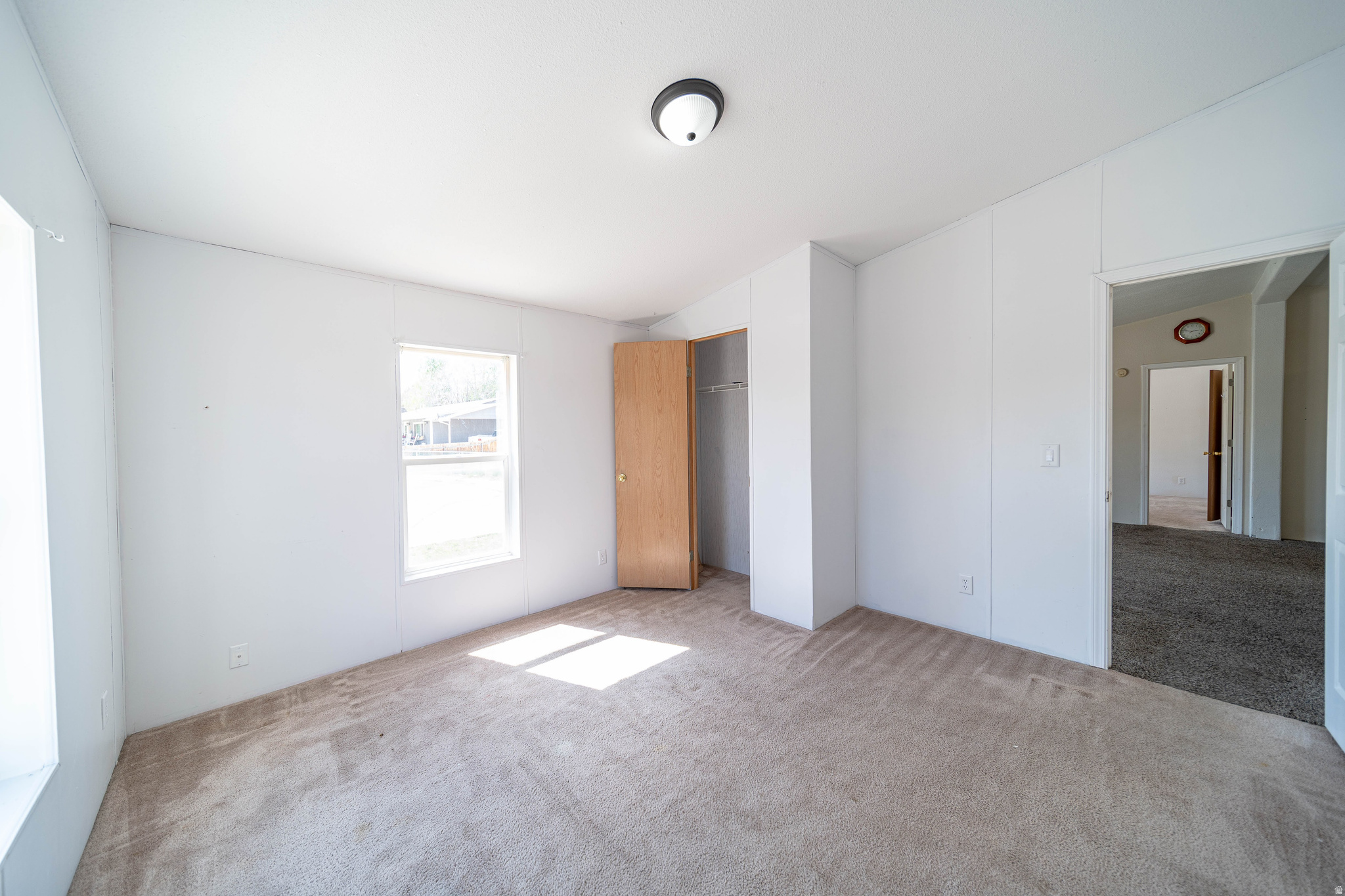 HILLVIEW VILLAGE - Residential