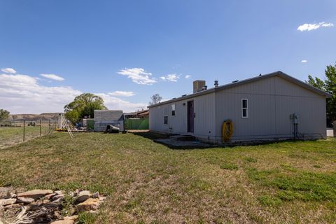 Tiny photo for 117 S MAPLE ST, Wellington, UT 84542 (MLS # 2159133)