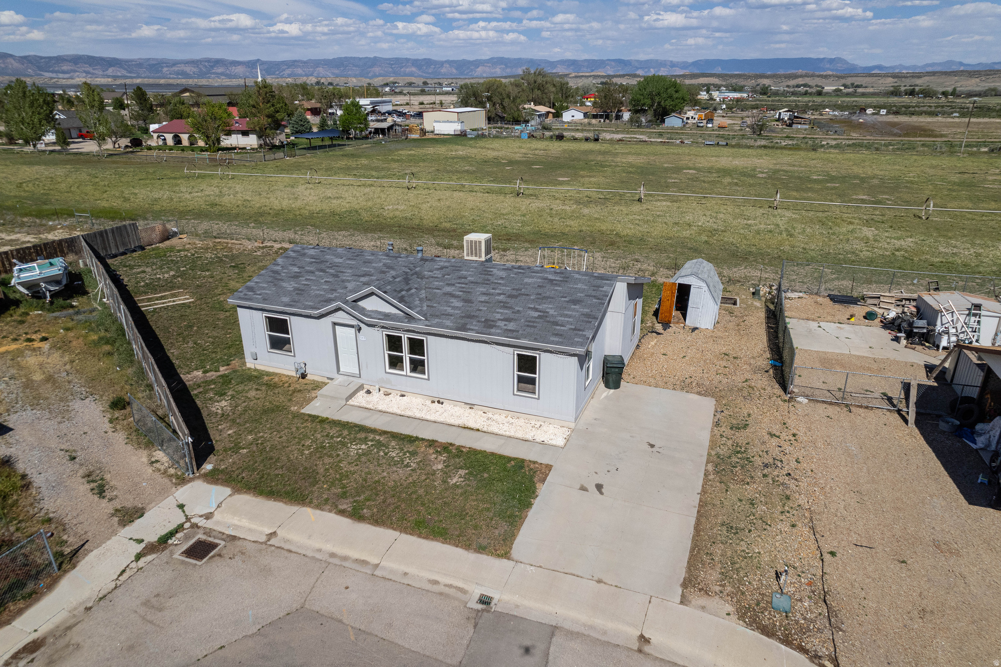 HILLVIEW VILLAGE - Residential