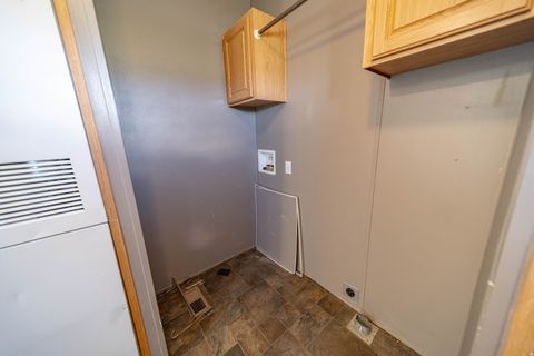 Tiny photo for 117 S MAPLE ST, Wellington, UT 84542 (MLS # 2159133)
