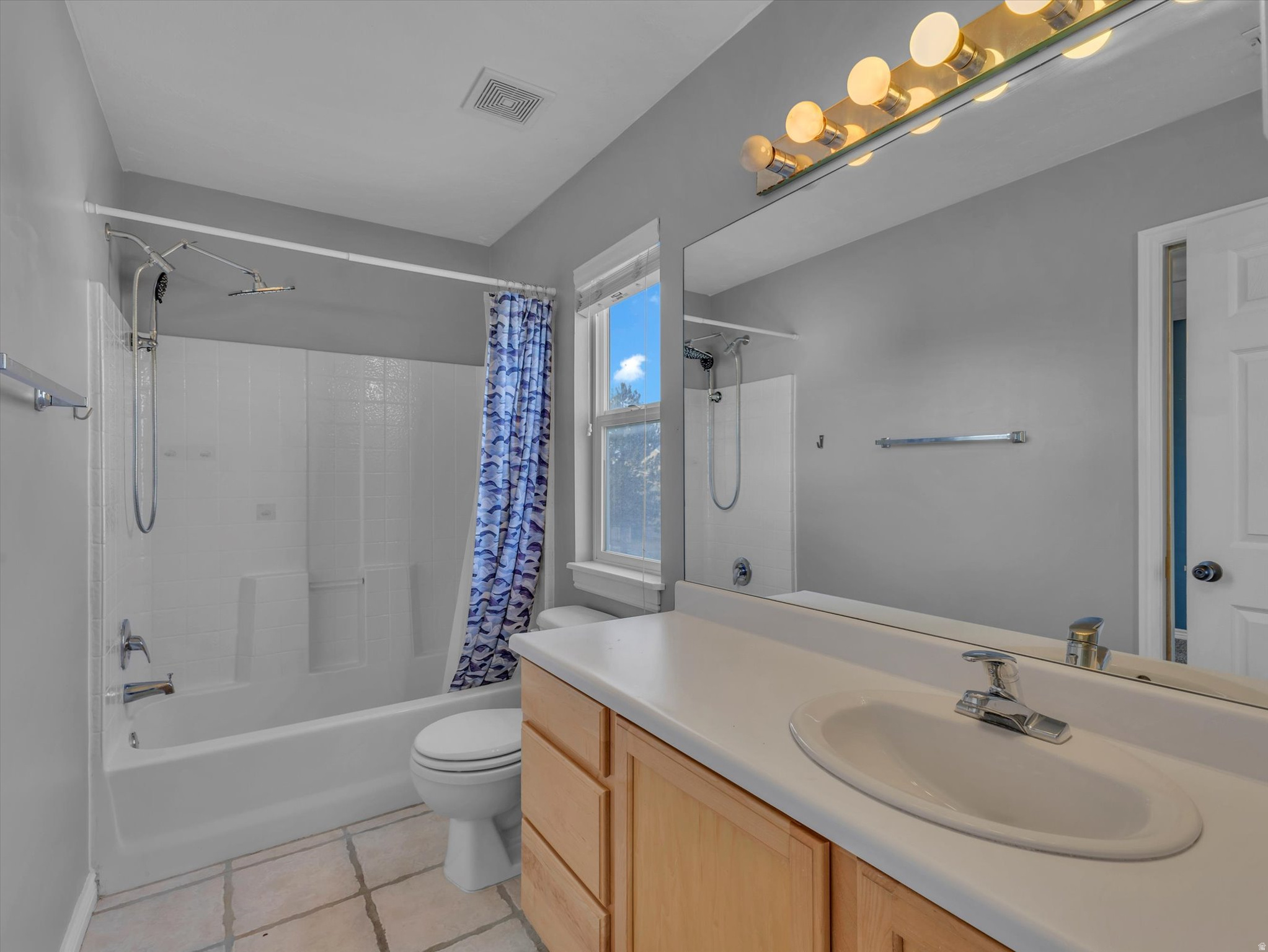 OVERLAKE - Residential