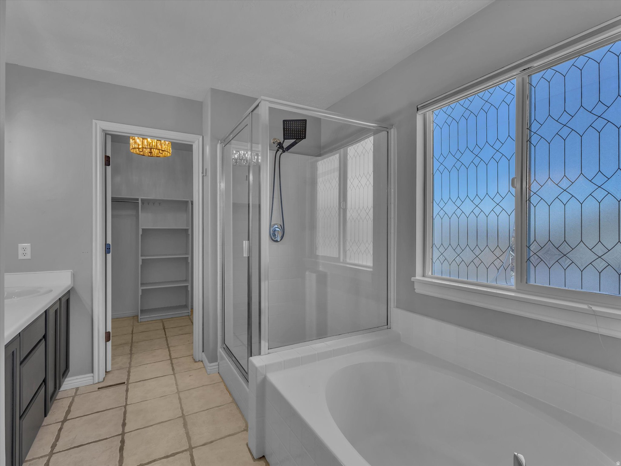 OVERLAKE - Residential