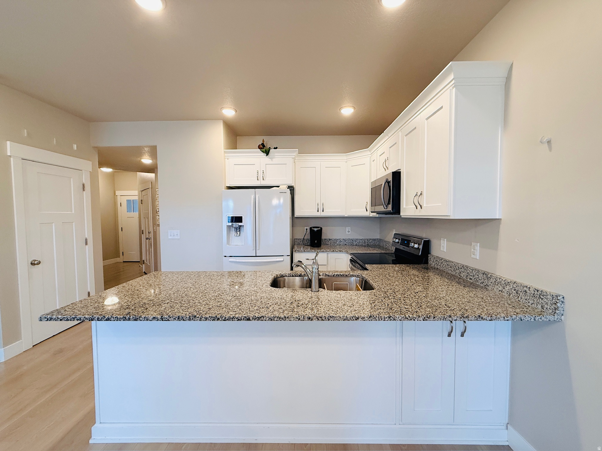 KNUDSON CROSSING - Residential