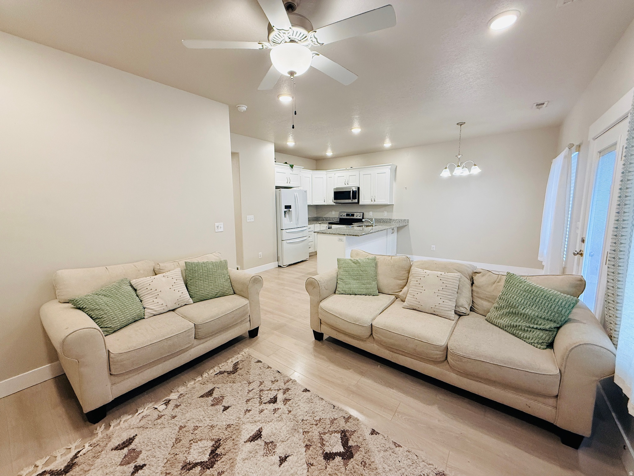 KNUDSON CROSSING - Residential