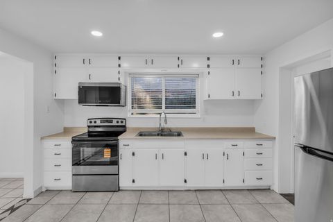 Tiny photo for 30 S 100 W #1-2, Spanish Fork, UT 84660 (MLS # 2129440)