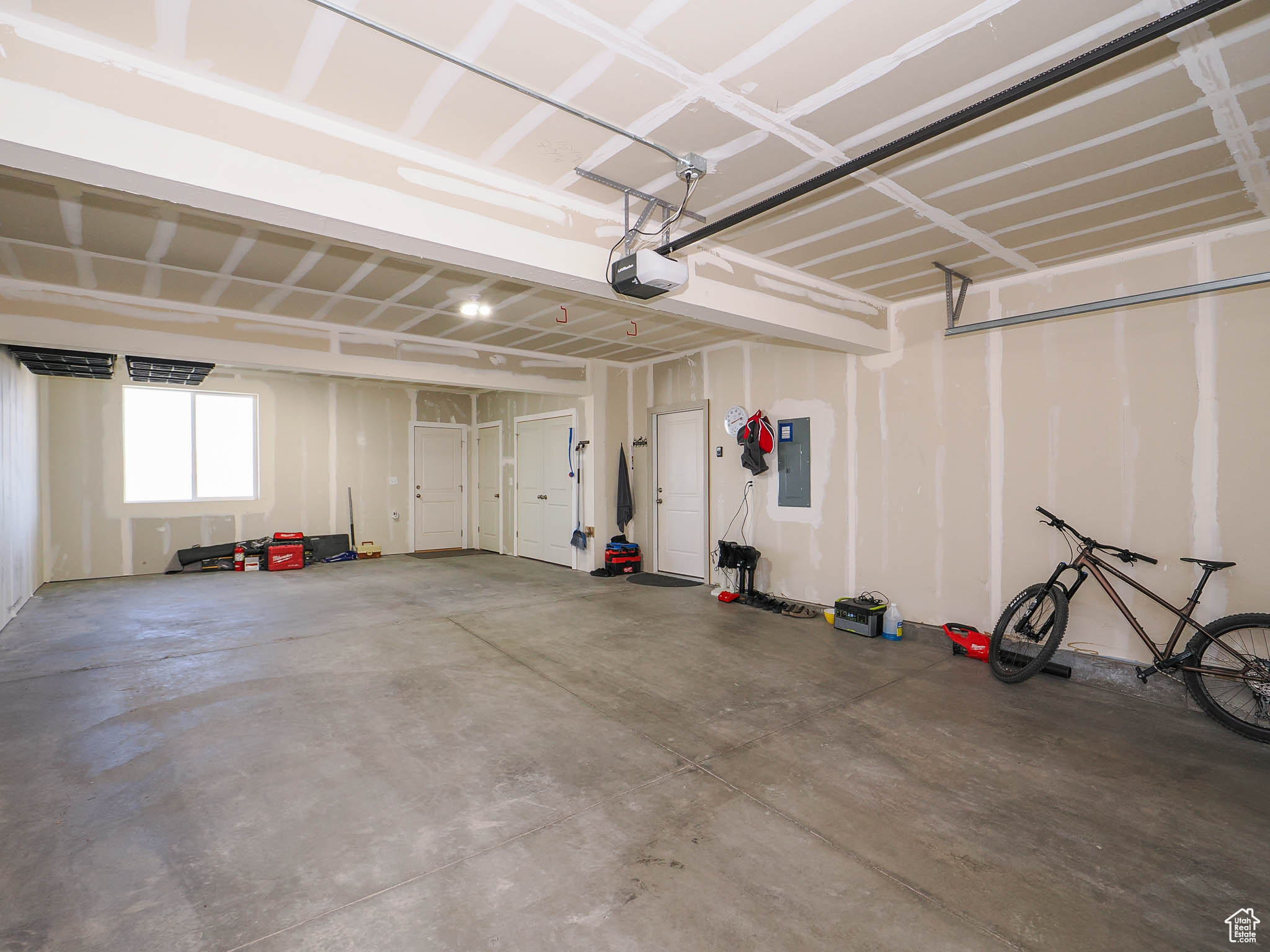 BRYLEE FARMS - Residential