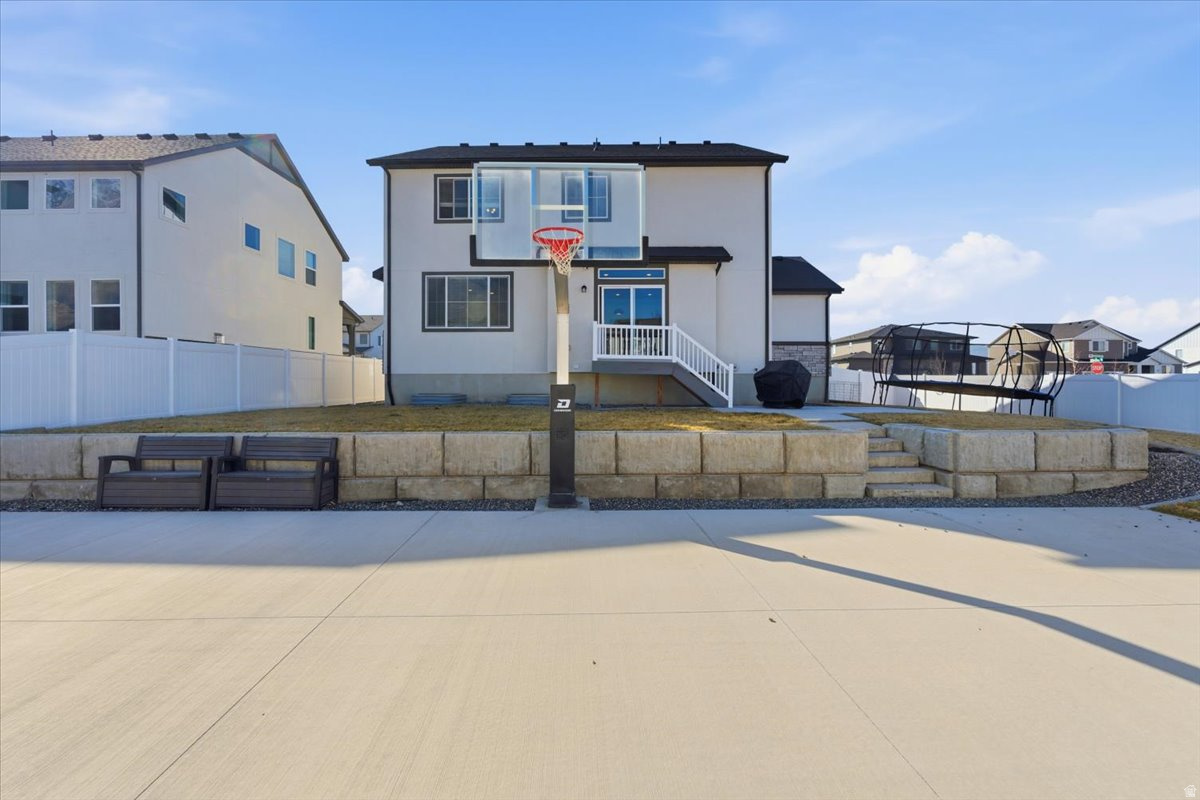 MAPLETON HEIGHTS - Residential