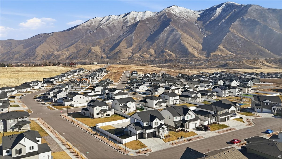 MAPLETON HEIGHTS - Residential