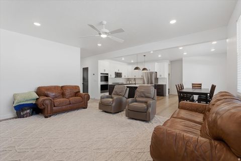 Tiny photo for 3367 S PINYON PARK LN, Mapleton, UT 84664 (MLS # 2137558)