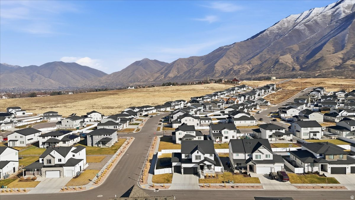 MAPLETON HEIGHTS - Residential