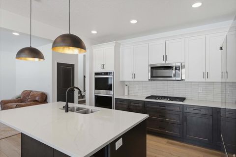 Tiny photo for 3367 S PINYON PARK LN, Mapleton, UT 84664 (MLS # 2137558)