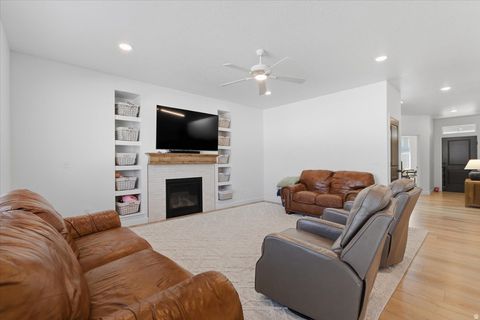 Tiny photo for 3367 S PINYON PARK LN, Mapleton, UT 84664 (MLS # 2137558)