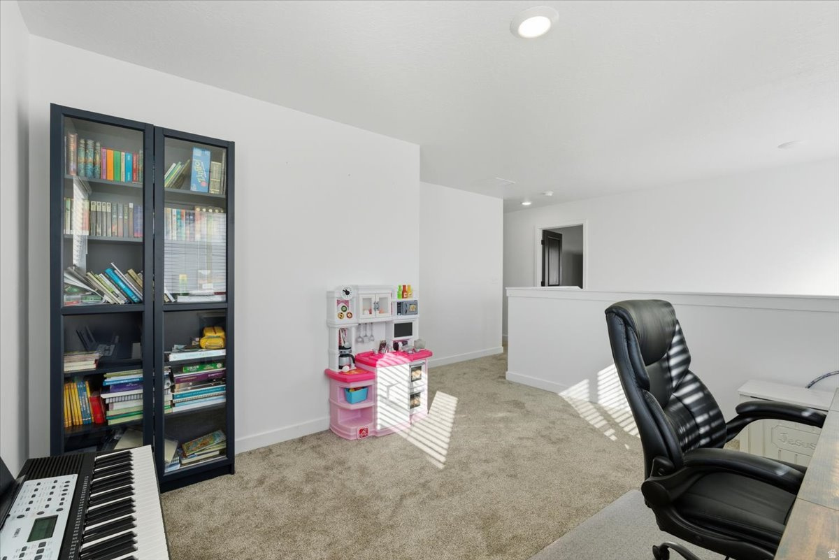 MAPLETON HEIGHTS - Residential