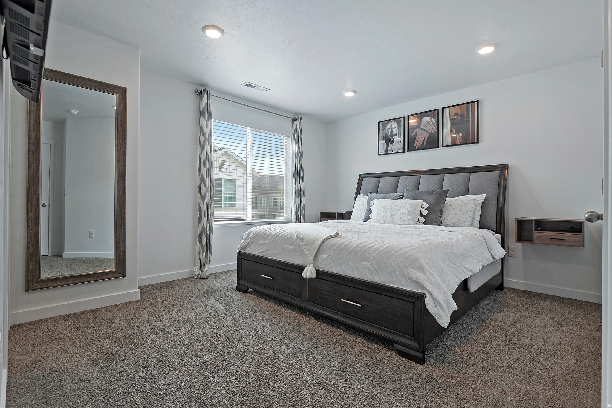 EAGLE POINT - Residential