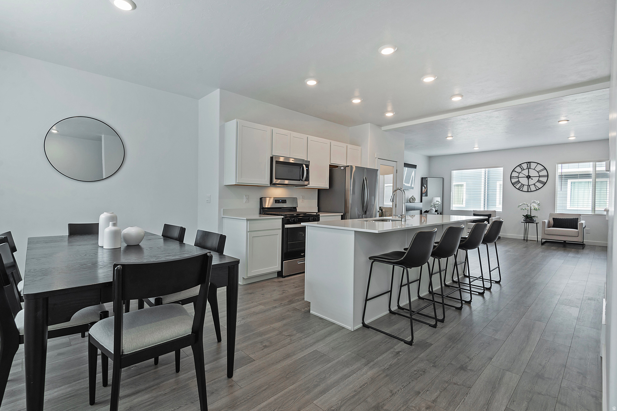 EAGLE POINT - Residential