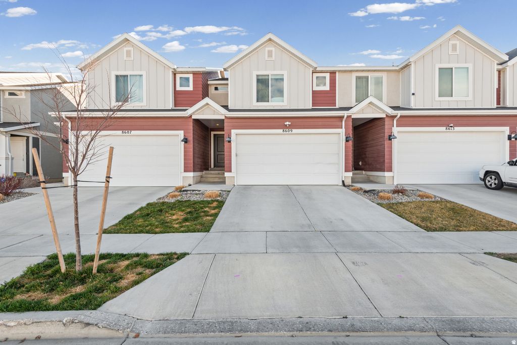 Photo of 8609 W MEADOW BANK WAY, Magna, UT 84044 (MLS # 2157882)