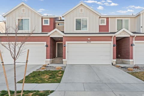 Townhouse For Sale - 8609 W Meadow Bank Way<br/> Magna, UT 84044