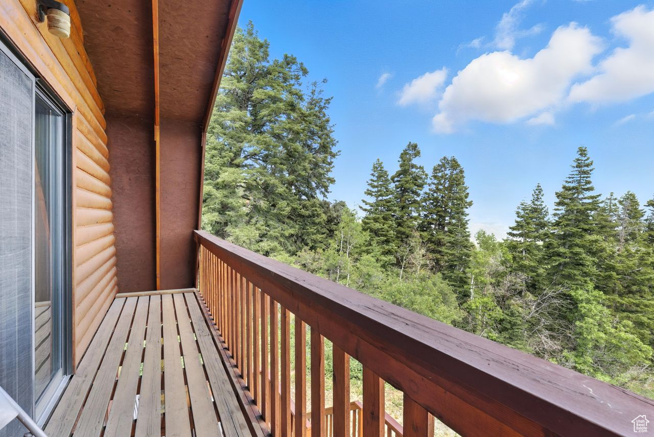 PINE MEADOW RANCH - Residential