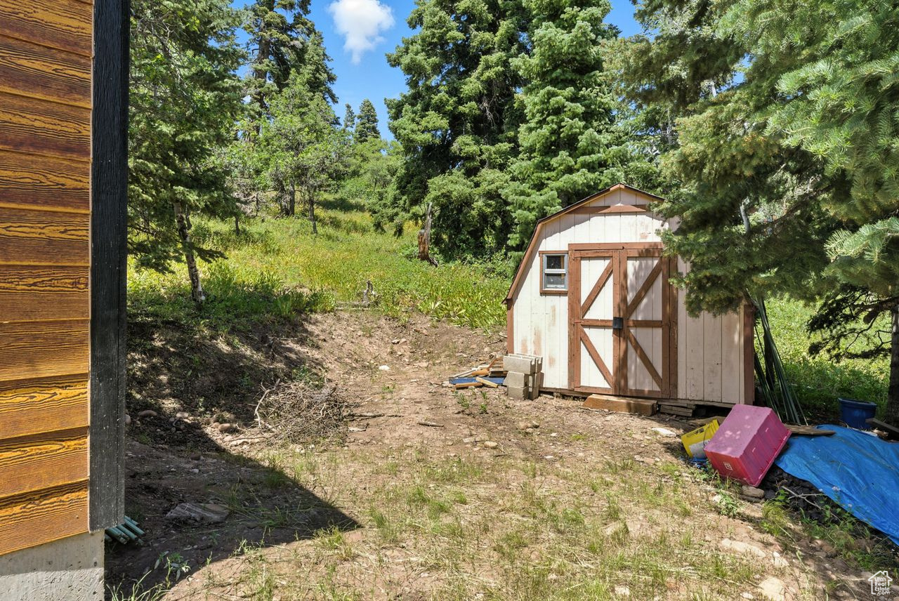 PINE MEADOW RANCH - Residential