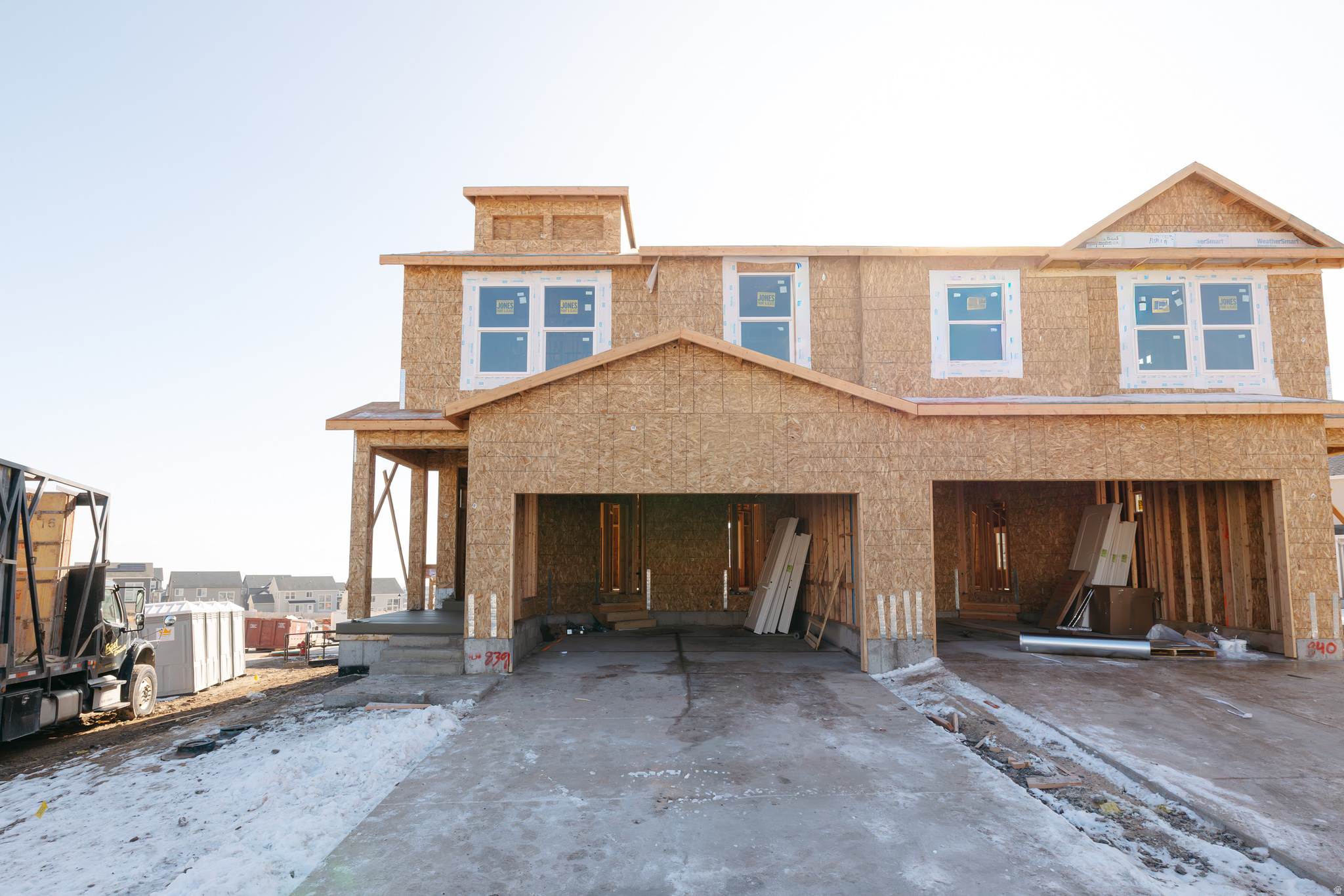 RIDGEHORNE - Residential