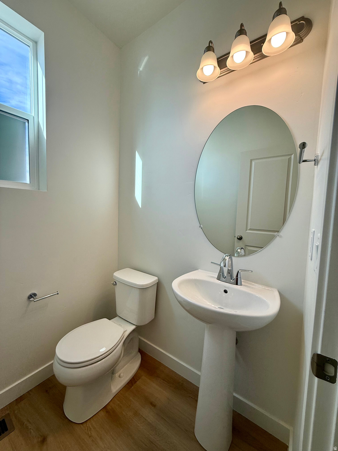 TOWNS ON MAIN - Residential