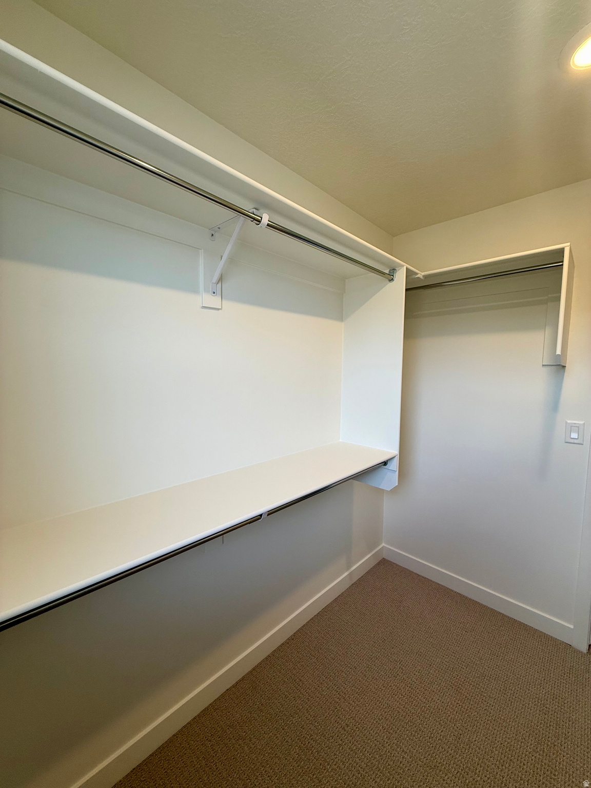 TOWNS ON MAIN - Residential