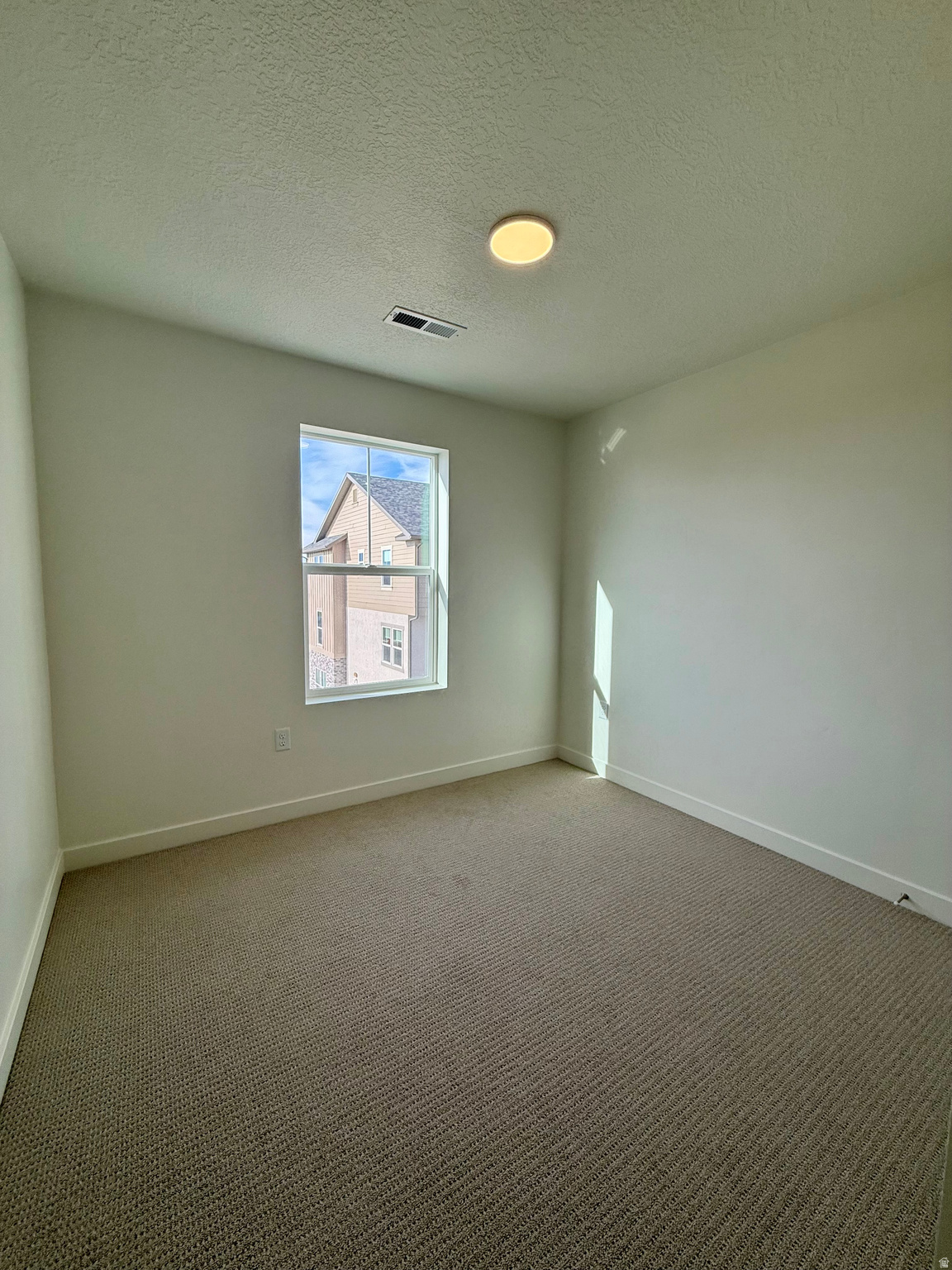 TOWNS ON MAIN - Residential