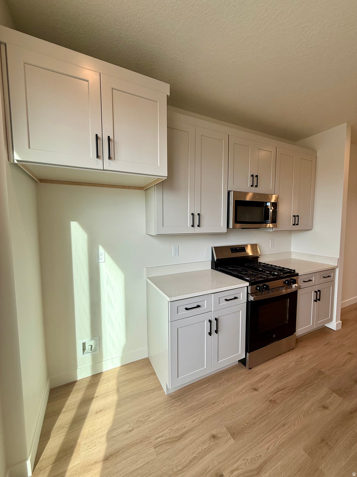 TOWNS ON MAIN - Residential